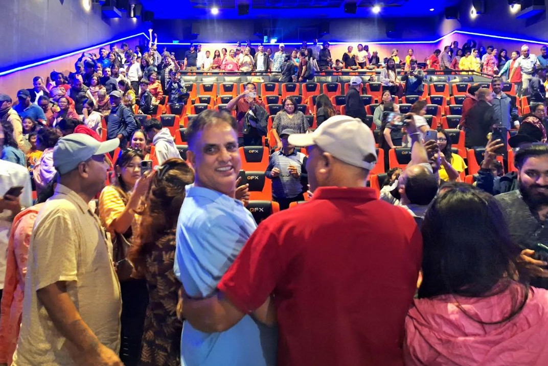 हरिवंश आचार्यको ’हरिबहादुरको जुत्ता’ लाई उच्च शो