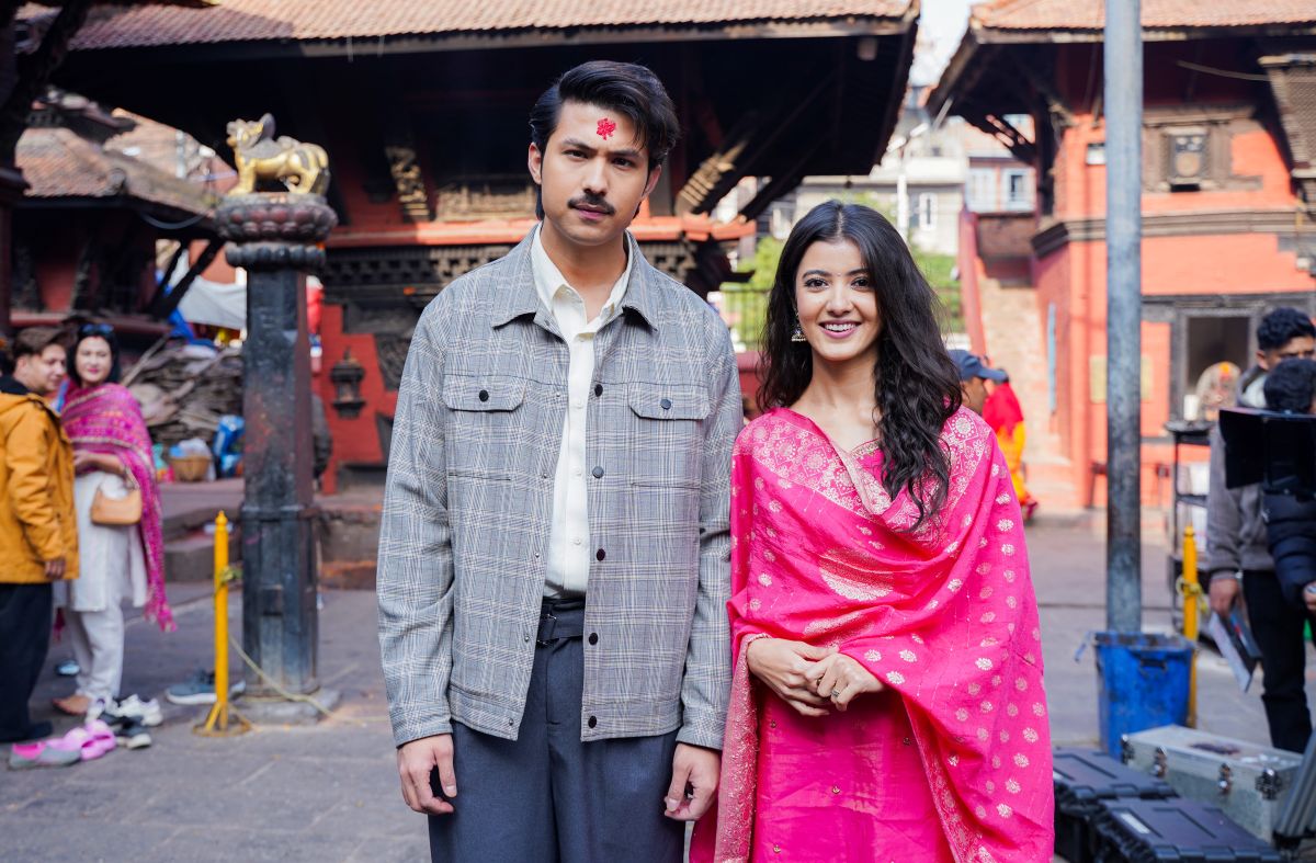 दशैंमा अनमोल र प्रिन्सीको ’बाटुलो जून’ आउने