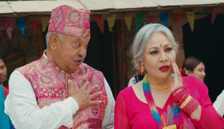 ‘पीआर’ गीतमा नीर शाह र गौरी मल्लको छमछमी