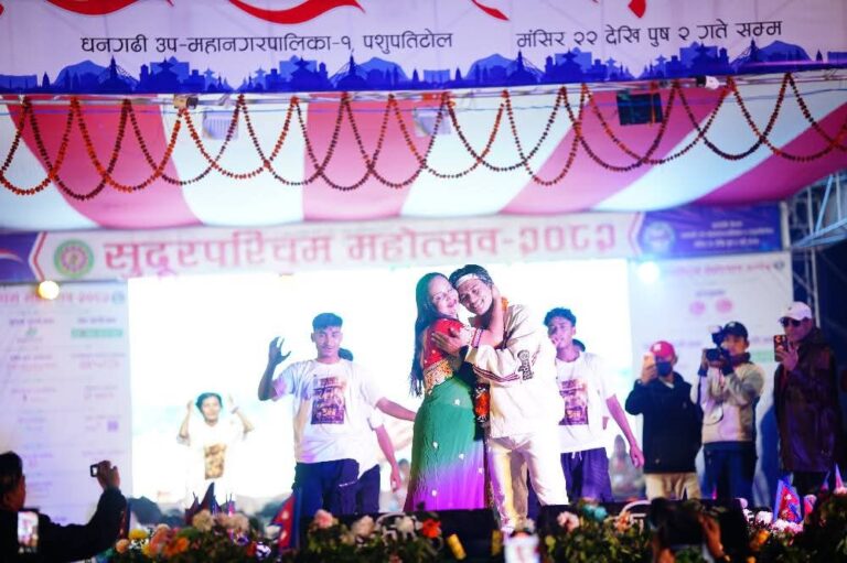 विपना र पल ‘आ बाट आमा’को प्रचारमा सुदुरपश्चिम महोत्सवमा