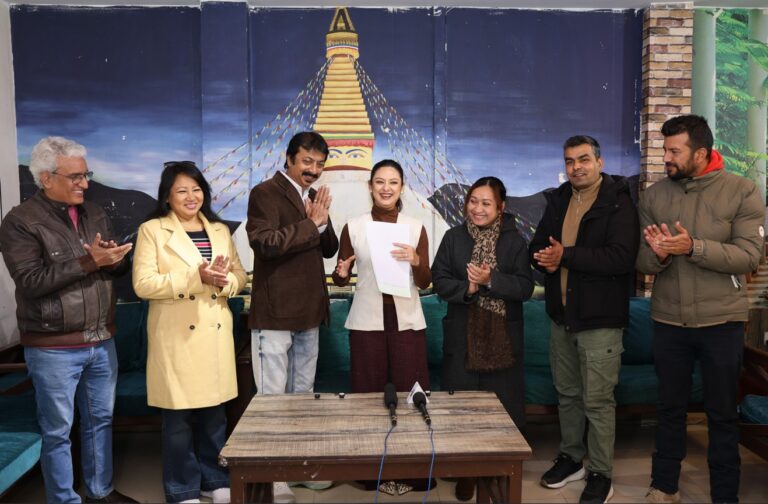 ’रिमझिम गिरे सावन’ मार्फत बर्षाको बलिडमा डेव्यु