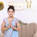 २ करोड लगानीमा एलिनाले थालिन् पहिरन