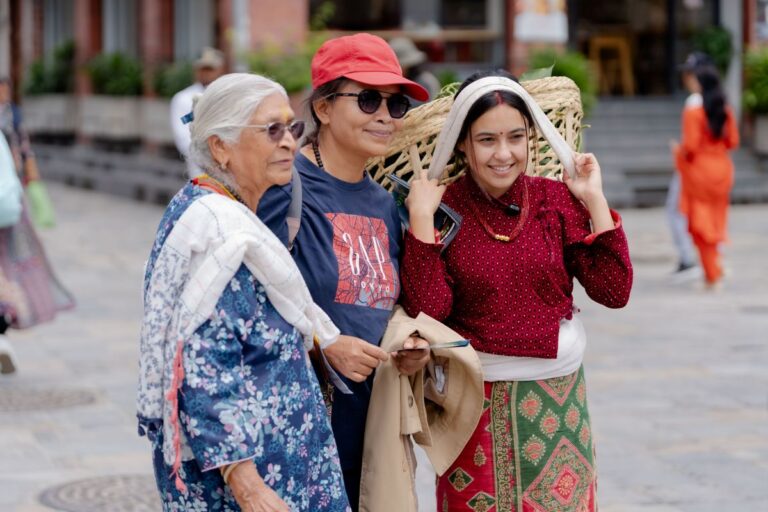 गौँथली’ सिम्रन किन डोको बोकेर सडक–सडक डुलिरहेकी छिन् ?