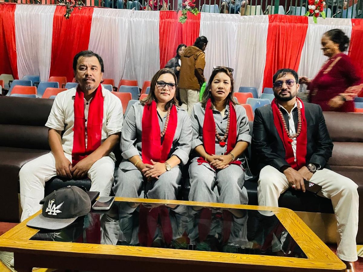 ५१औँ दिनमा हलीको उत्सव दर्शक भेट्न धनकुटा पुग्यो निर्माण टिम