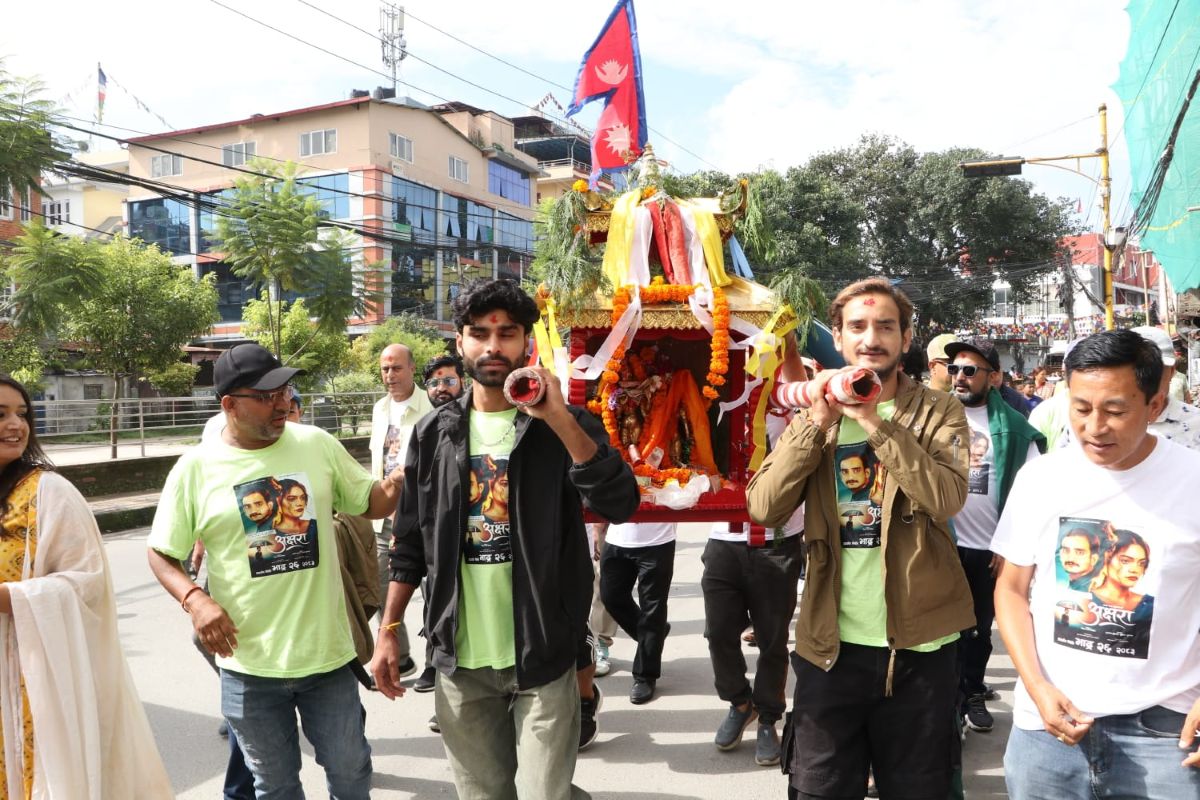 ‘अक्षरा’को प्रचारमा बौद्धमा निस्कियो कलाकारसहितको रथयात्रा
